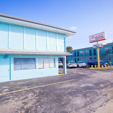 Aladdin Motel By Oyo Merritt Island Dış mekan fotoğraf