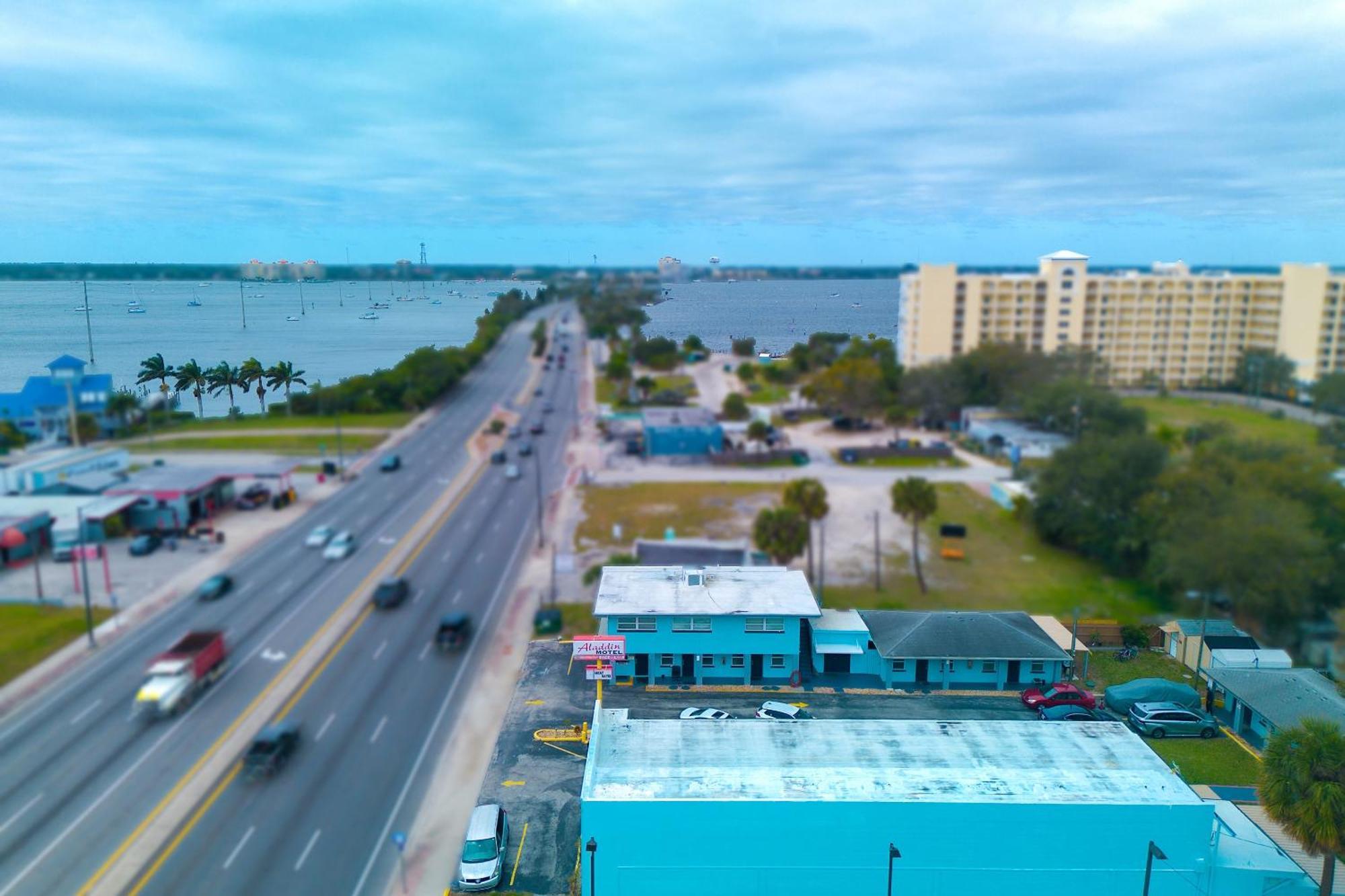Aladdin Motel By Oyo Merritt Island Dış mekan fotoğraf