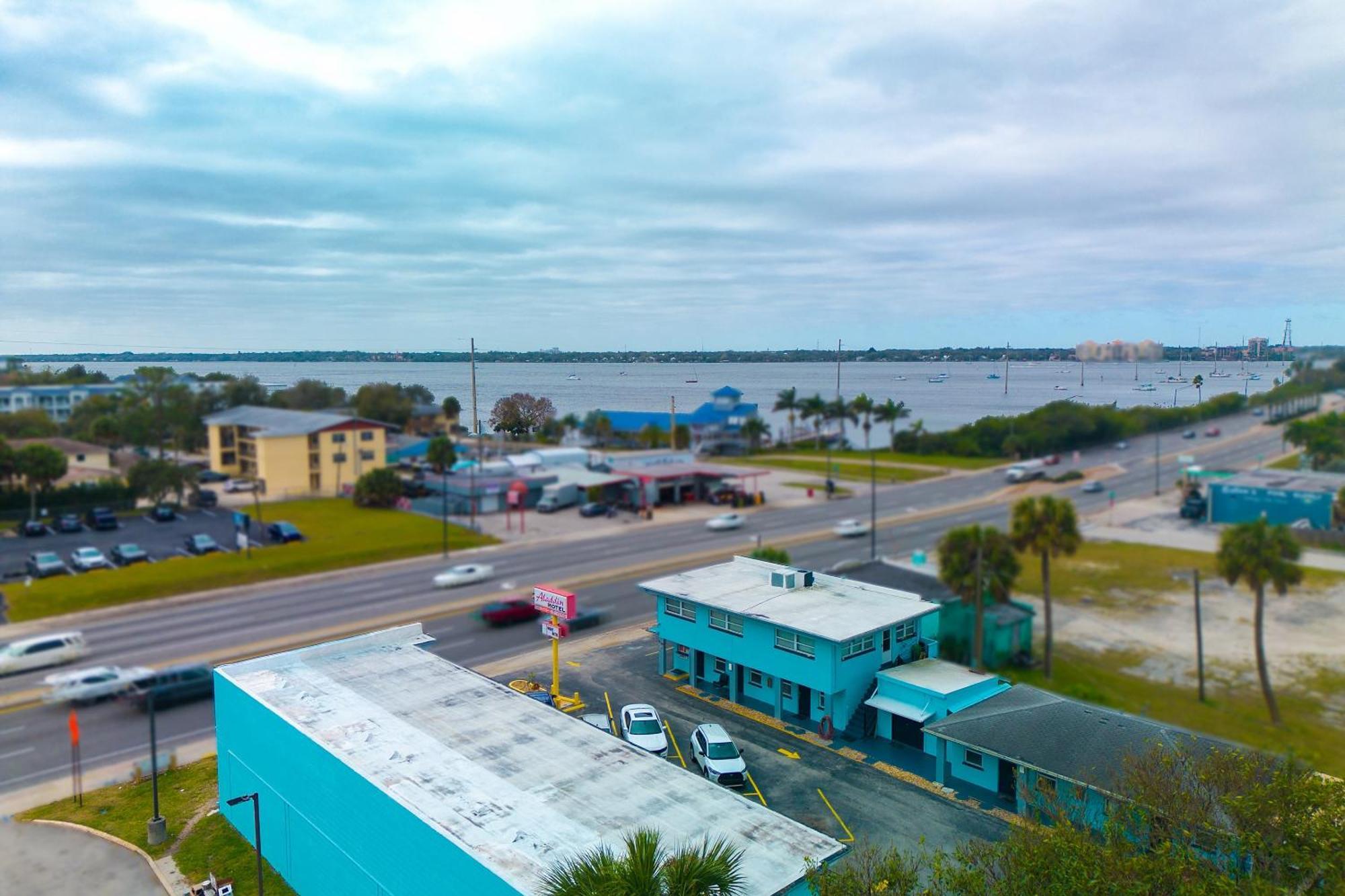 Aladdin Motel By Oyo Merritt Island Dış mekan fotoğraf